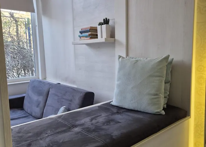 Apartment Boulevard *