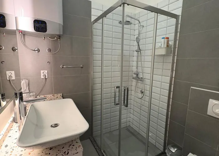 Apartment Boulevard *