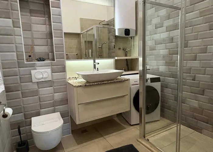 Apartment Boulevard *